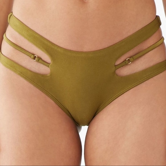 NWT Forever 21 Strappy Cutout Bikini Set - Picture 2 of 6